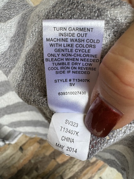 t/o sweaters- grey on grey light cardigan-size small - Picture 4 of 8